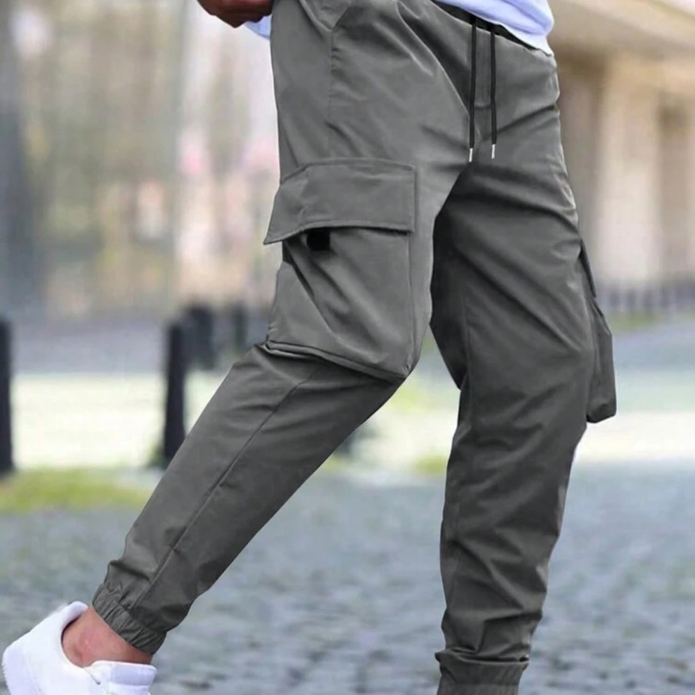 Manfinity Men's Loose Fit Cargo Pants With Flap Pockets And Drawstring Waist